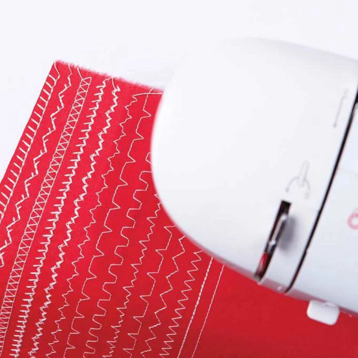 Fashion-Mate%E2%84%A2-3333-Sewing-Machine-4.jpg