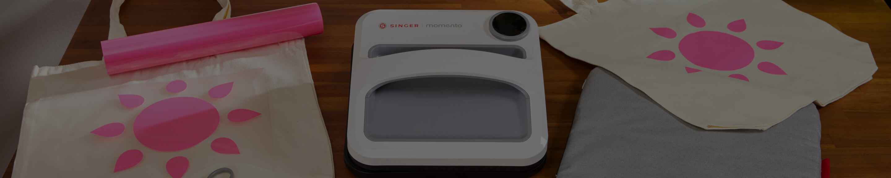 SINGER® MOMENTO™ Accessories | SINGER®