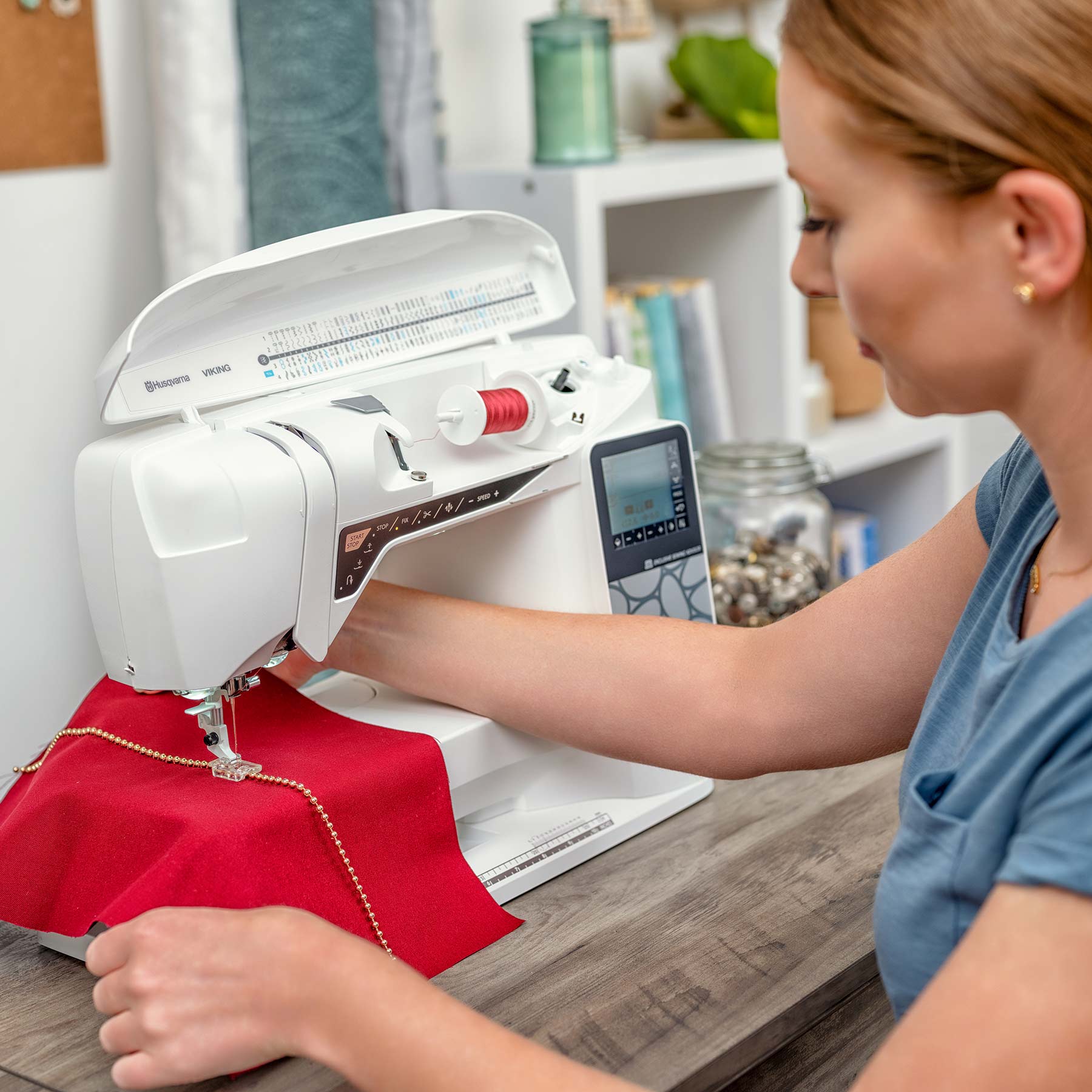 Husqvarna® Viking® OPAL™ 690Q Sewing Machine | Husqvarna® Viking®