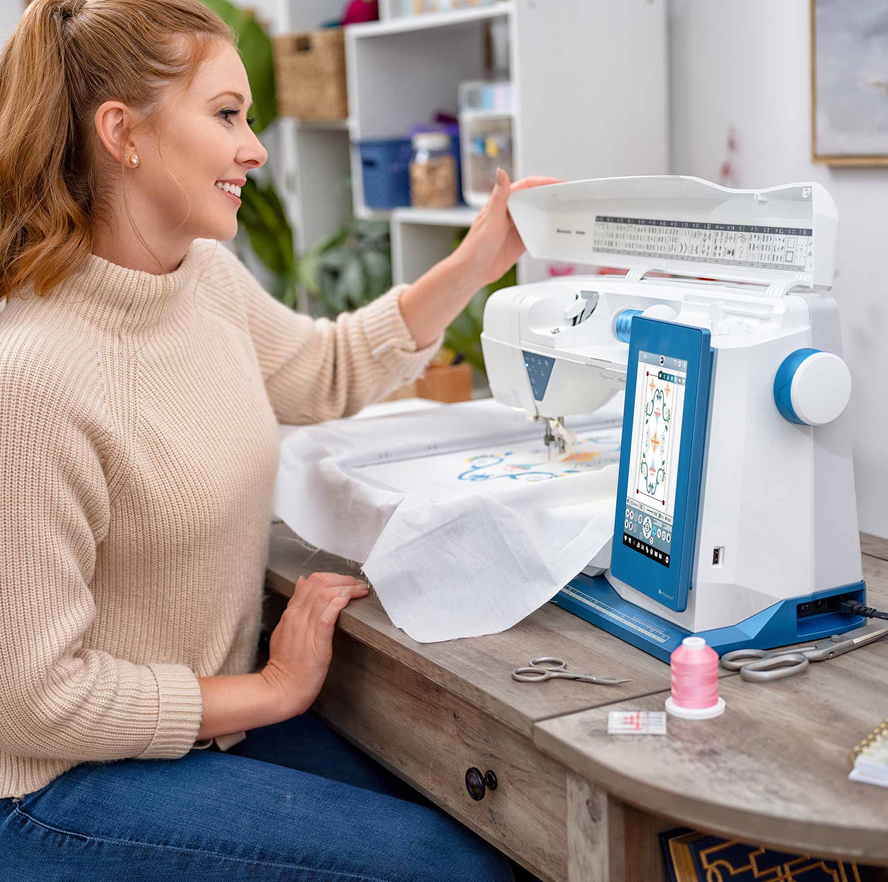 Husqvarna® Viking® DESIGNER SAPPHIRE™ 85 Sewing and Embroidery