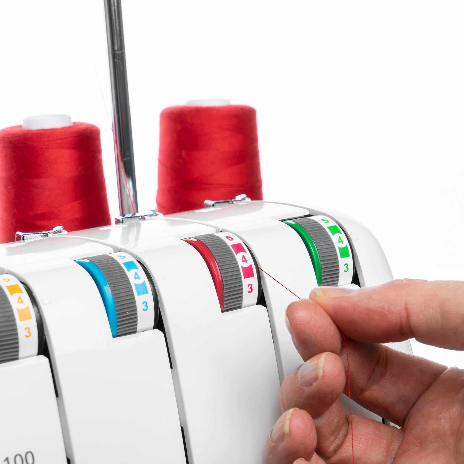 Husqvarna® Viking® AMBER™ S | 100 Overlock Machine | Husqvarna