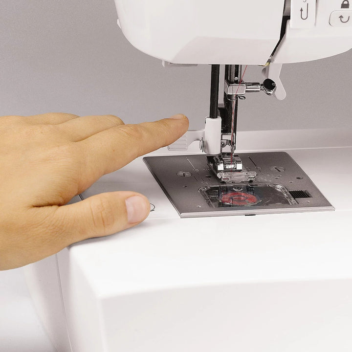 SINGER® Fashion Mate™ 7256 Sewing Machine 1