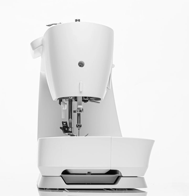 SINGER® C7225 Sewing Machine 4