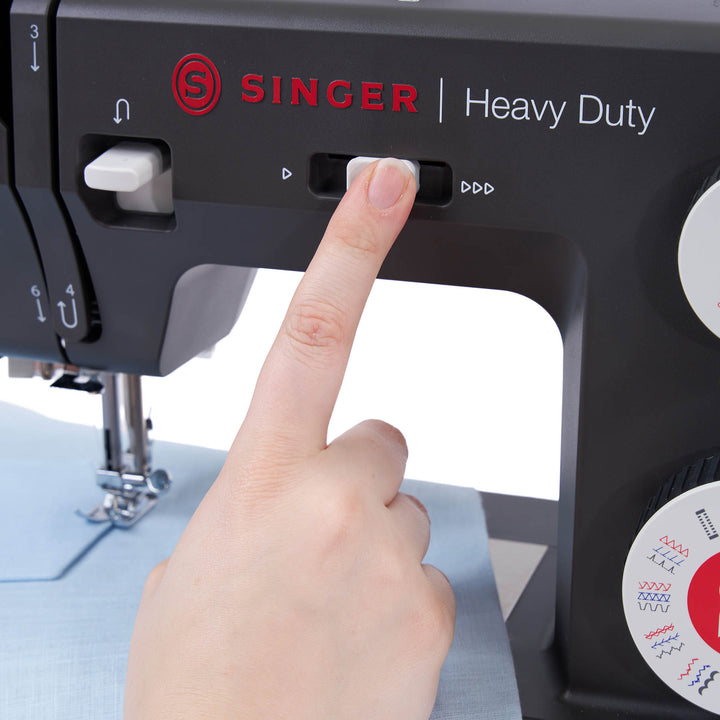 Singer-HD4532-Charcoal-SpeedControl-PDP-2026.jpg