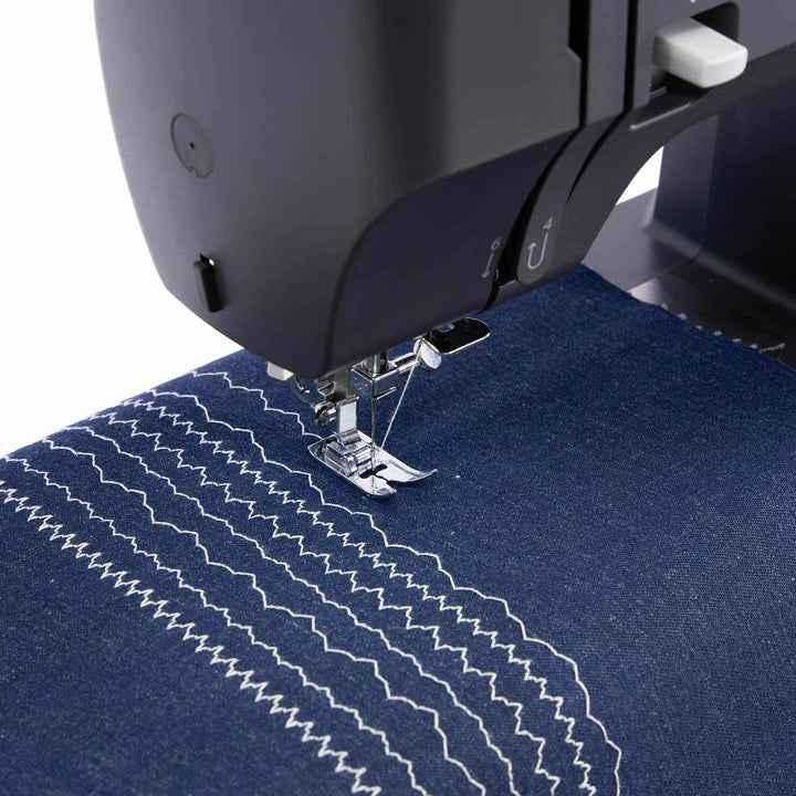 Singer-HD4532-Charcoal-StitchWidth-PDP-2026.jpg