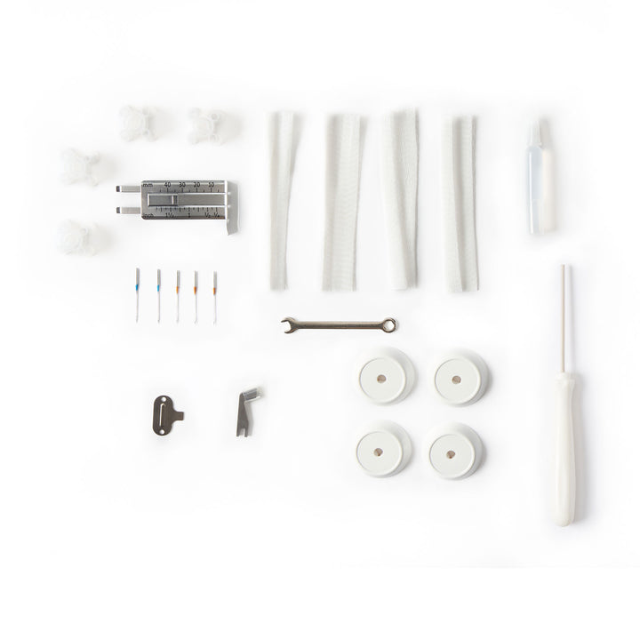 Singer-S0600-Serger-Accessories-12082025.jpg