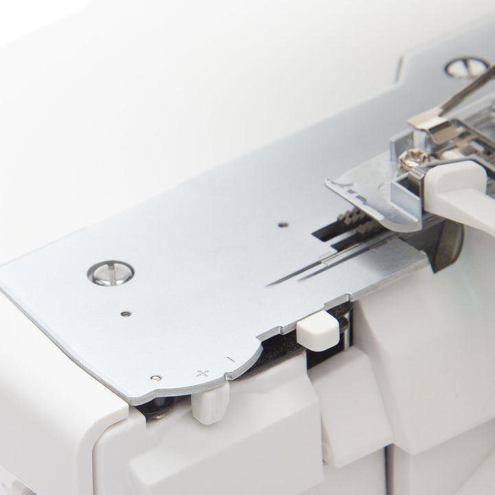 Singer-S0600-Serger-PreciseThreadControl-16072025_0258.jpg
