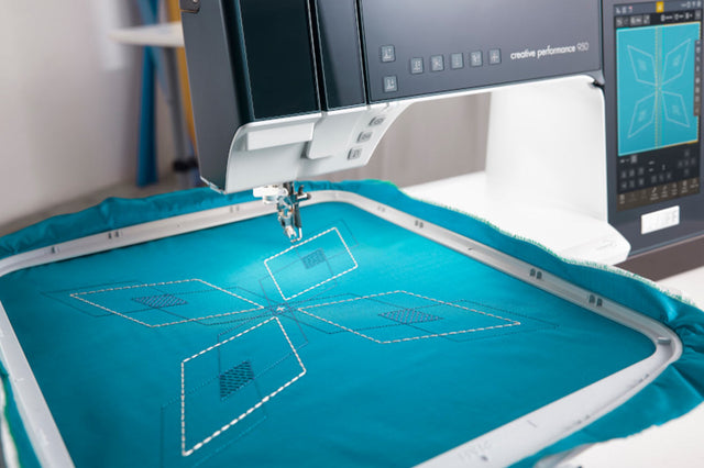 Stort broderiområde